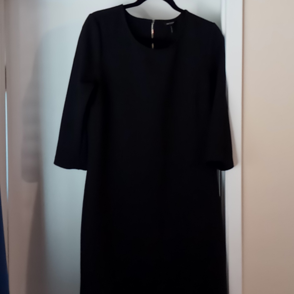 Daisy Fuentes large women's black dress
